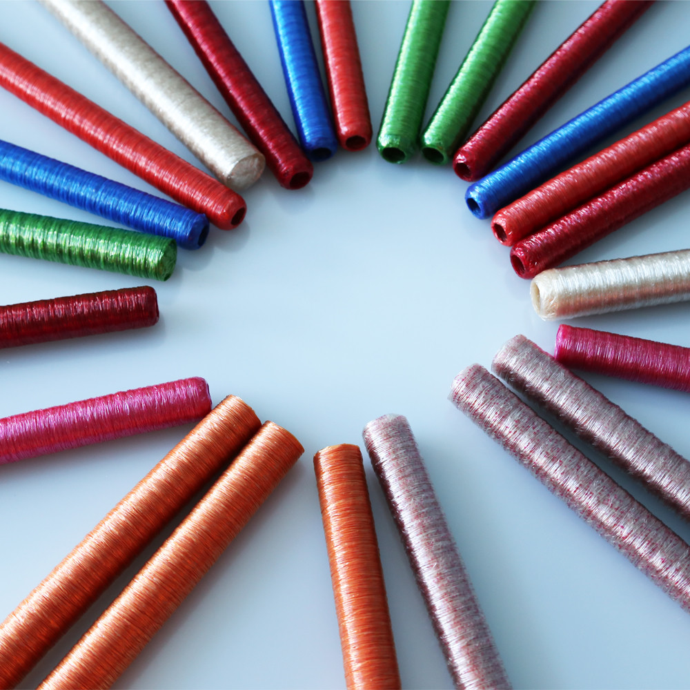 Shirred polyamide casings in different colors